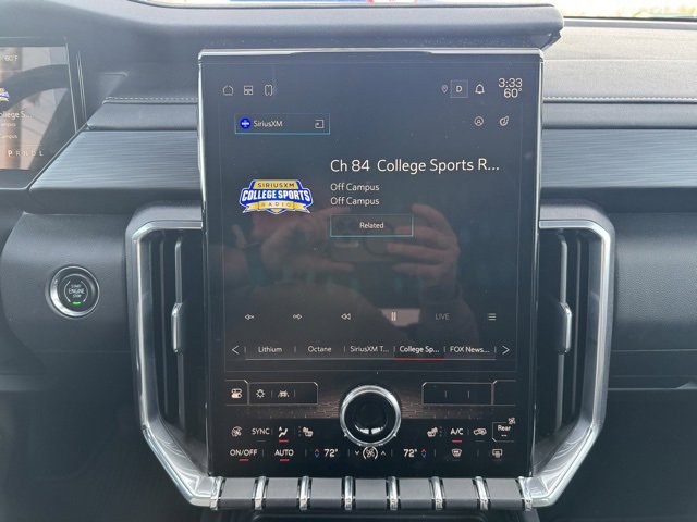 Used 2025 GMC Acadia Elevation image 9