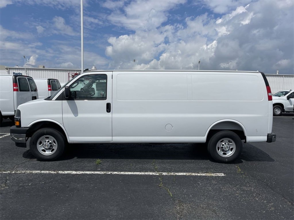 New 2025 Chevrolet Express 3500 Extended w/ Driver Convenience Package image 3
