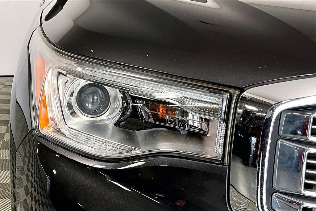 Used 2017 GMC Acadia Denali w/ Technology Package image 27