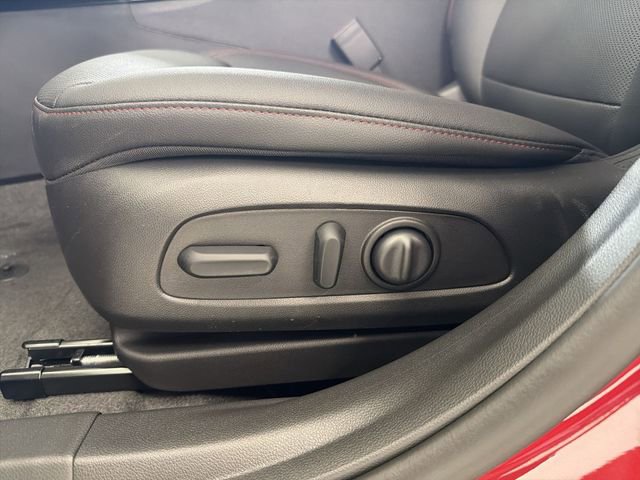 New 2026 Chevrolet Trax RS w/ Sunroof Package image 23