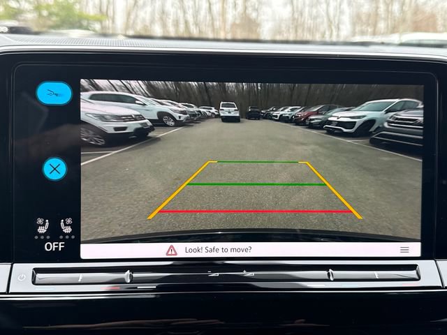 Certified 2025 Volkswagen Atlas Cross Sport SE image 19