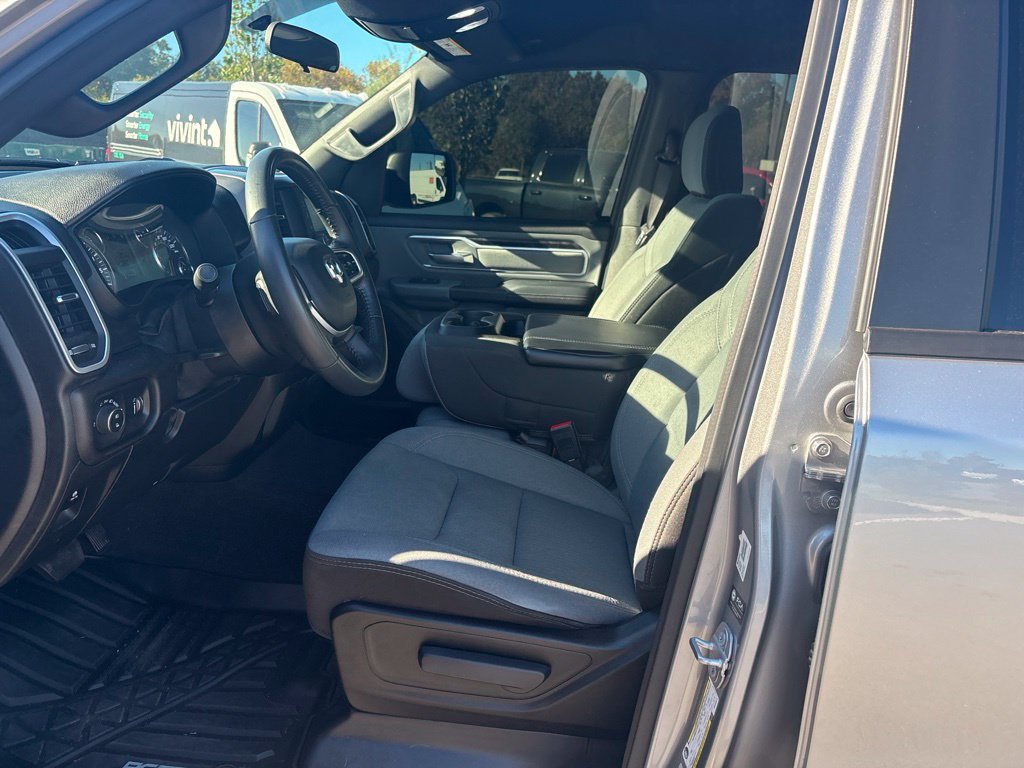 Used 2022 RAM 1500 4x4 Crew Cab image 21