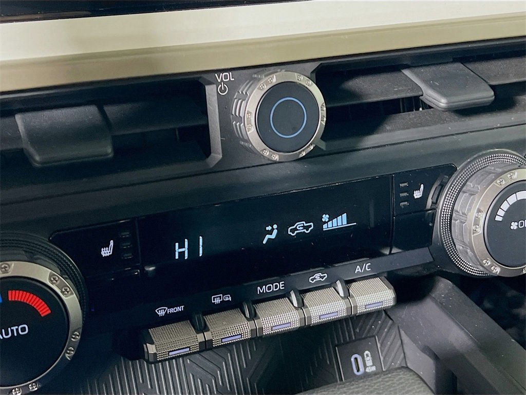 Certified 2024 Toyota Tacoma TRD Off-Road image 15