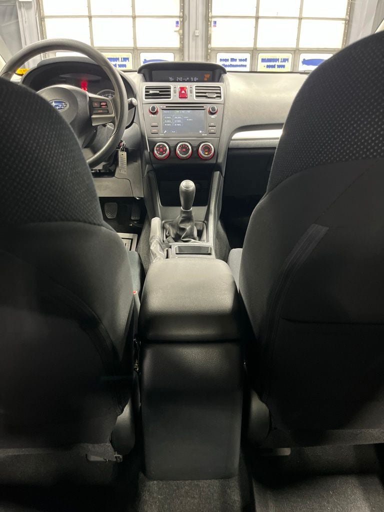 Used 2015 Subaru Impreza 2.0i AWD/4WD image 34