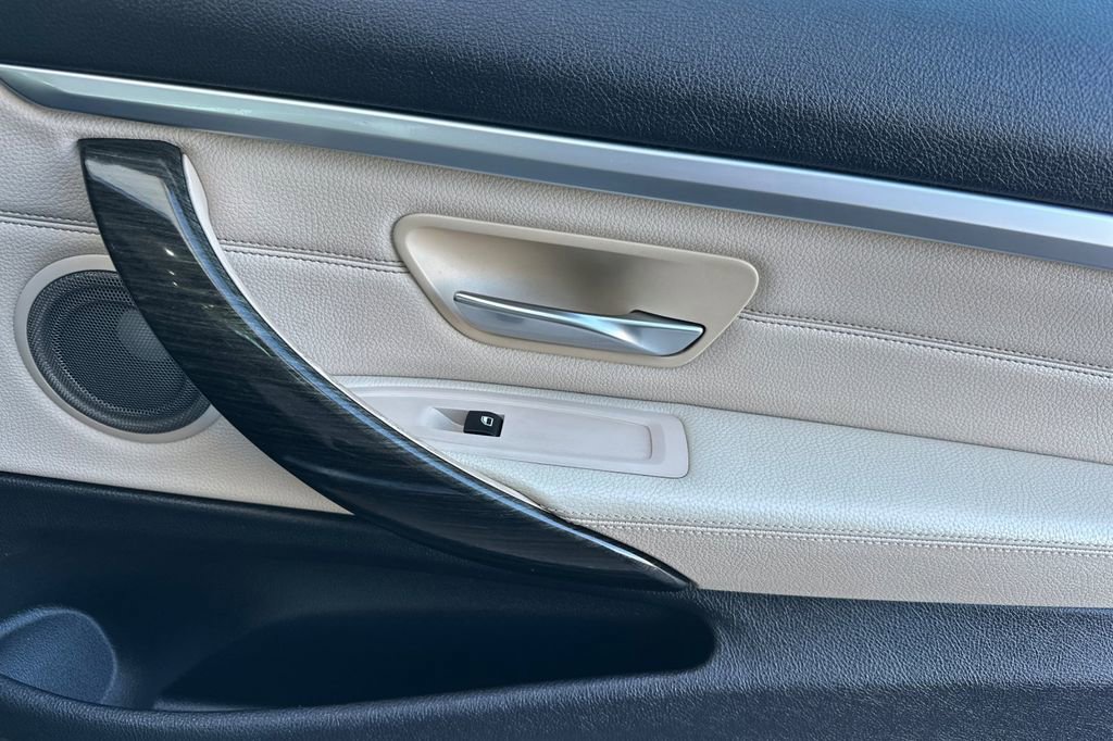 Used 2015 BMW 428i Convertible image 18