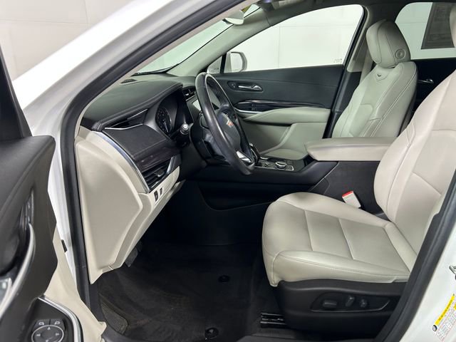 Used 2019 Cadillac XT4 Luxury w/ Cold Weather Package image 12