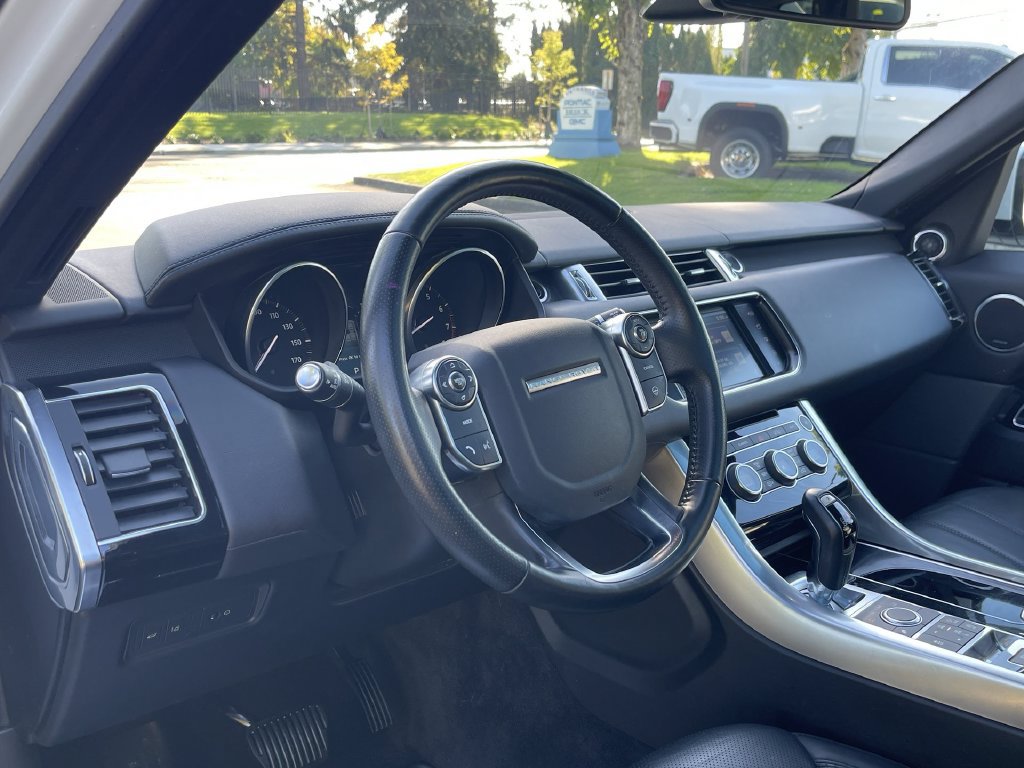 Used 2016 Land Rover Range Rover Sport HSE AWD/4WD image 10