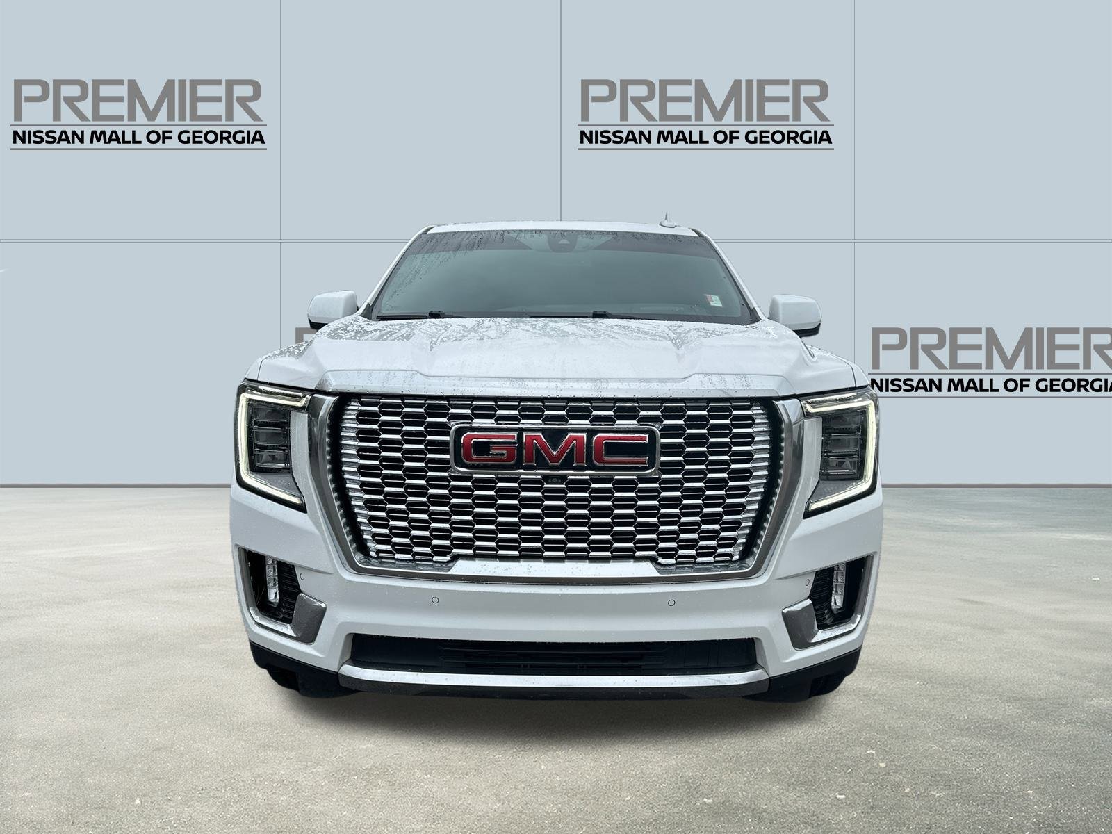 Used 2022 GMC Yukon Denali image 2