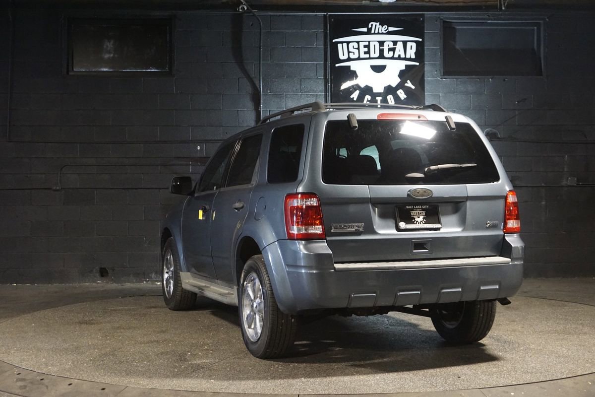 Used 2011 Ford Escape XLT w/ 202A Rapid Spec Order Code AWD/4WD image 3