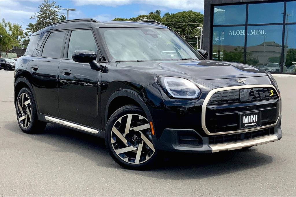 New 2025 MINI Cooper Countryman SE image 1
