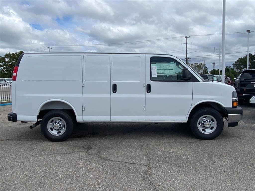 New 2025 Chevrolet Express 2500 w/ Driver Convenience Package RWD image 2