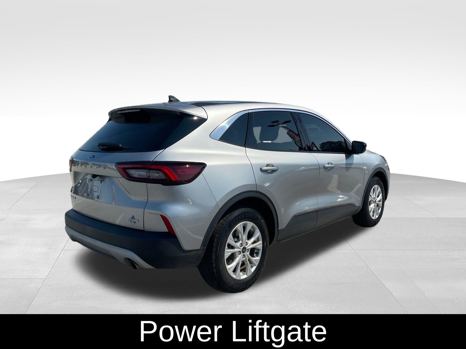 Used 2024 Ford Escape Active image 5