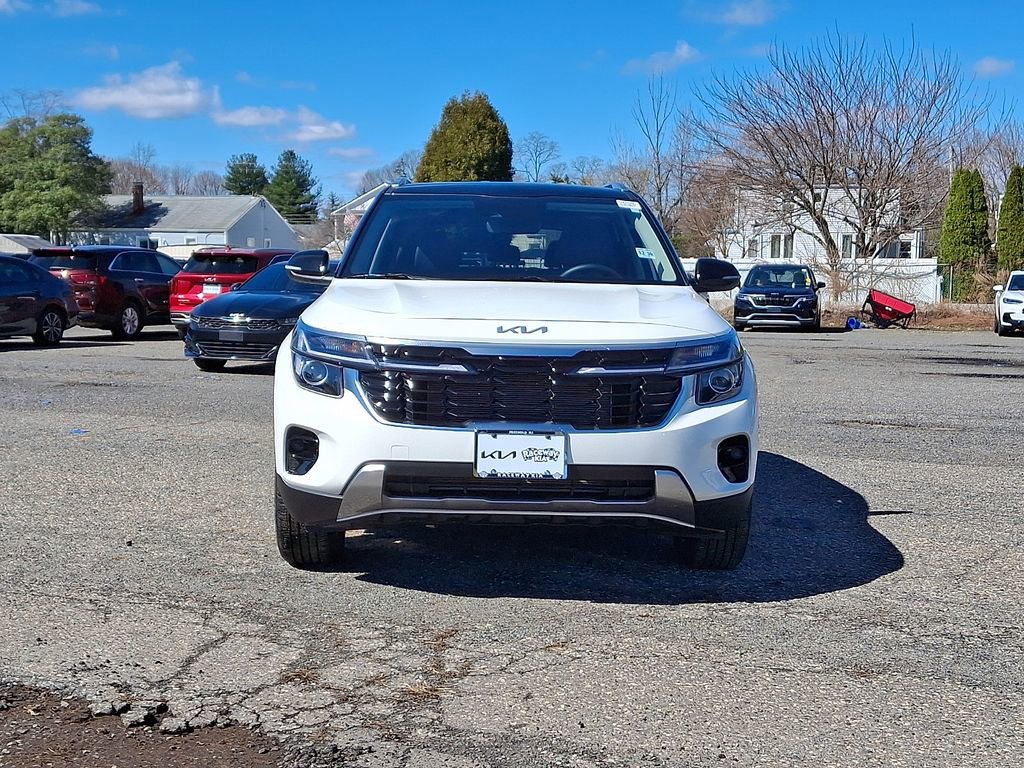 Certified 2026 Kia Seltos S FWD image 2