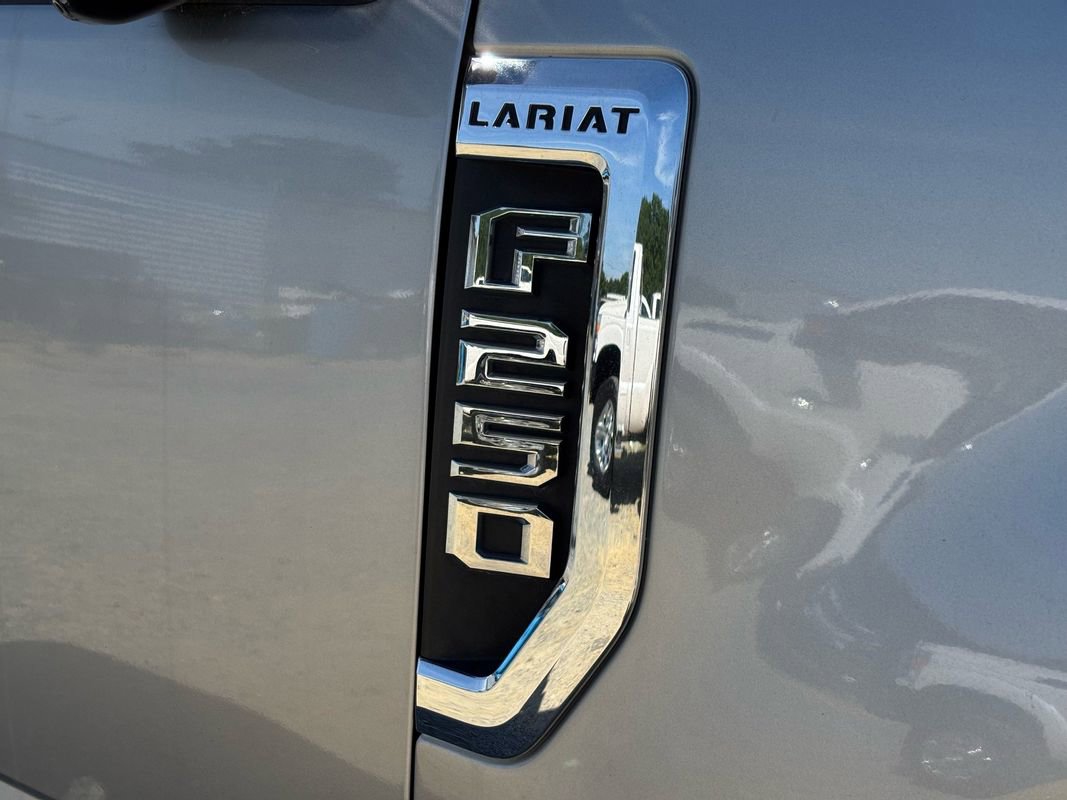 Used 2020 Ford F250 Lariat w/ Lariat Ultimate Package AWD/4WD image 5