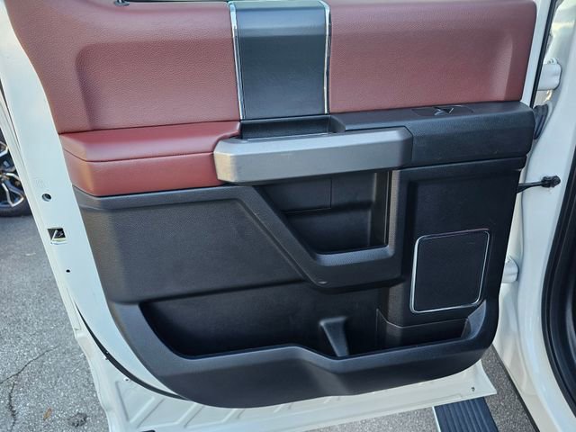 Used 2018 Ford F150 Platinum w/ Equipment Group 701A Luxury AWD/4WD image 25