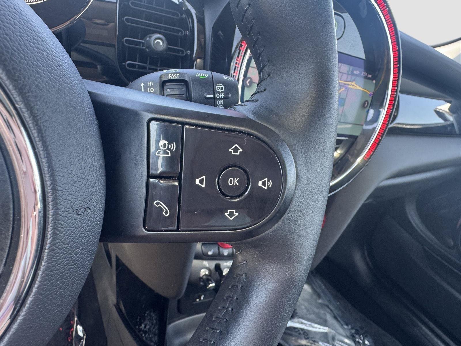 Used 2022 MINI Cooper SE w/ Driver Assistance Package FWD image 15