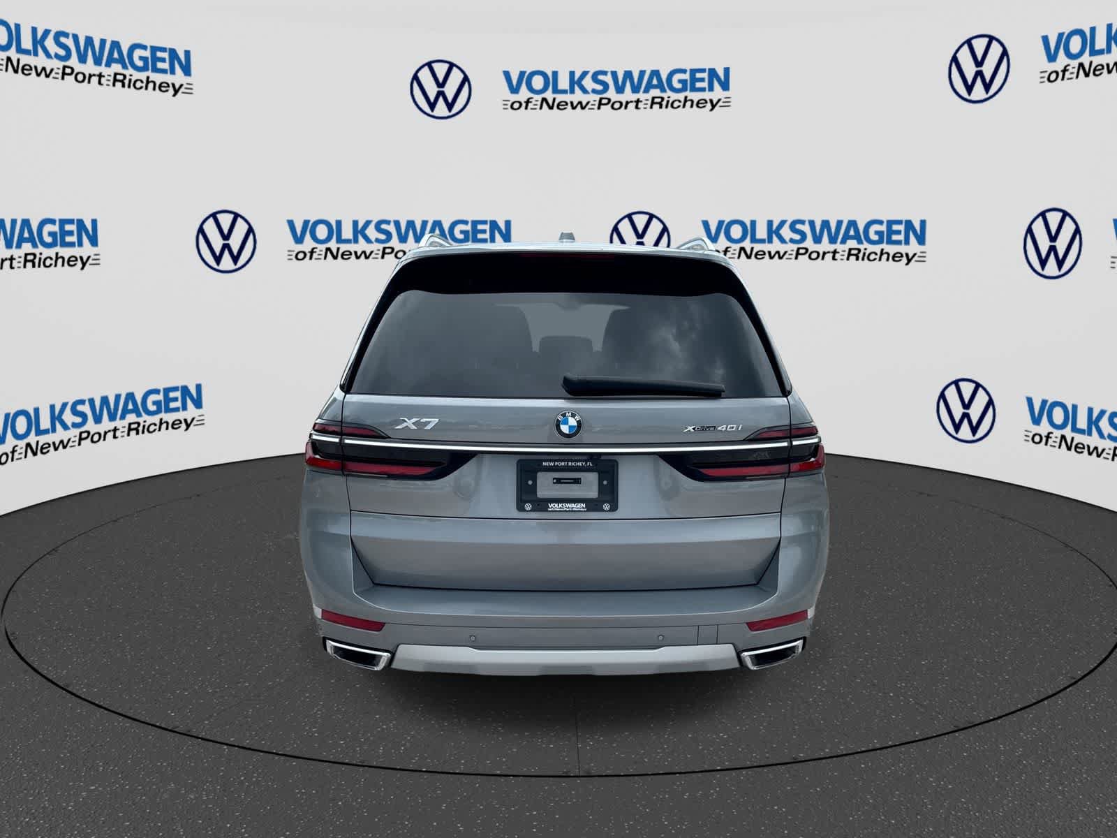 Used 2024 BMW X7 xDrive40i AWD/4WD image 13