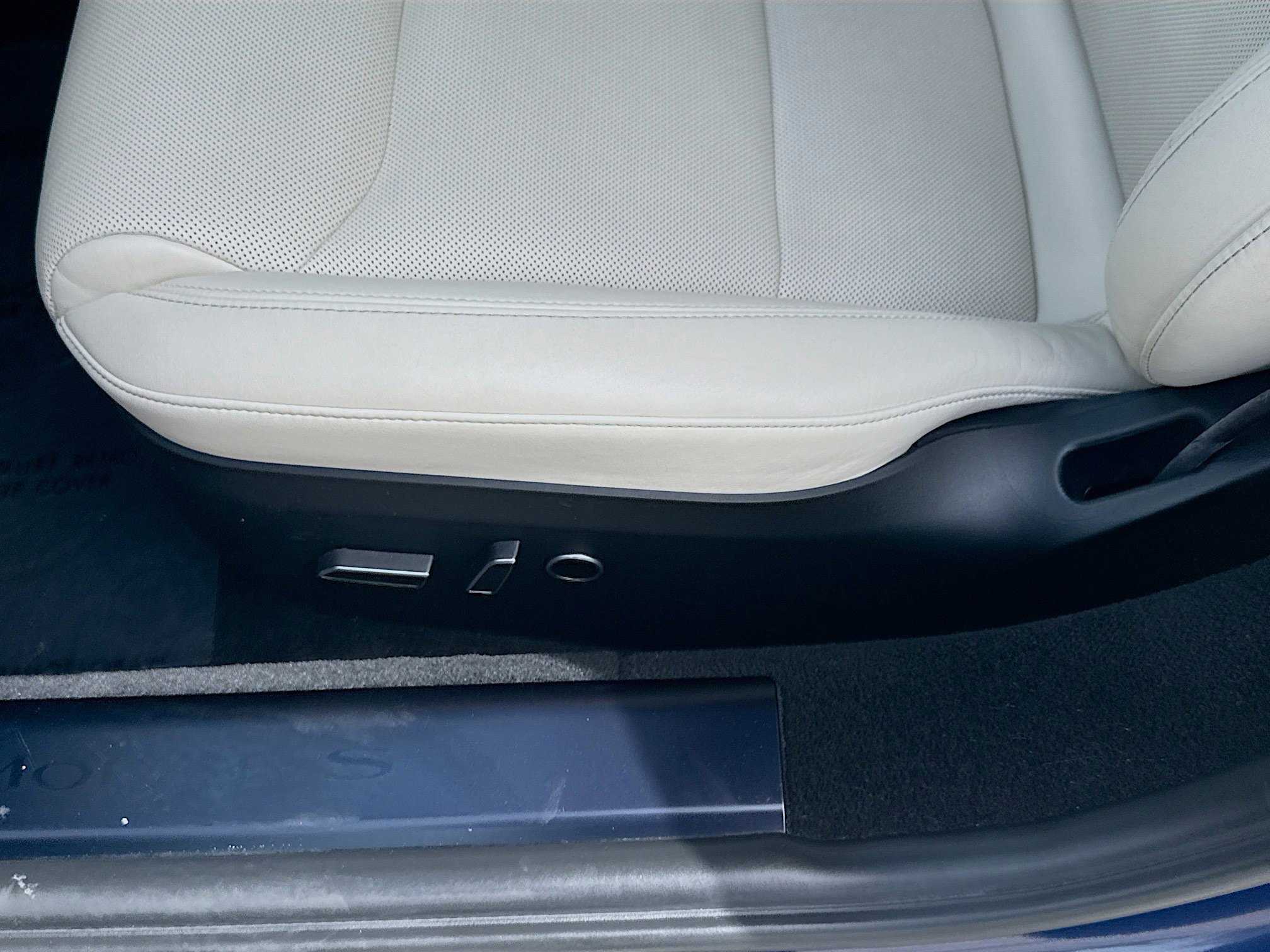Used 2022 Tesla Model S AWD/4WD image 16