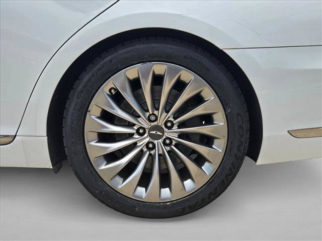 Used 2019 Genesis G90 3.3T Premium RWD image 24