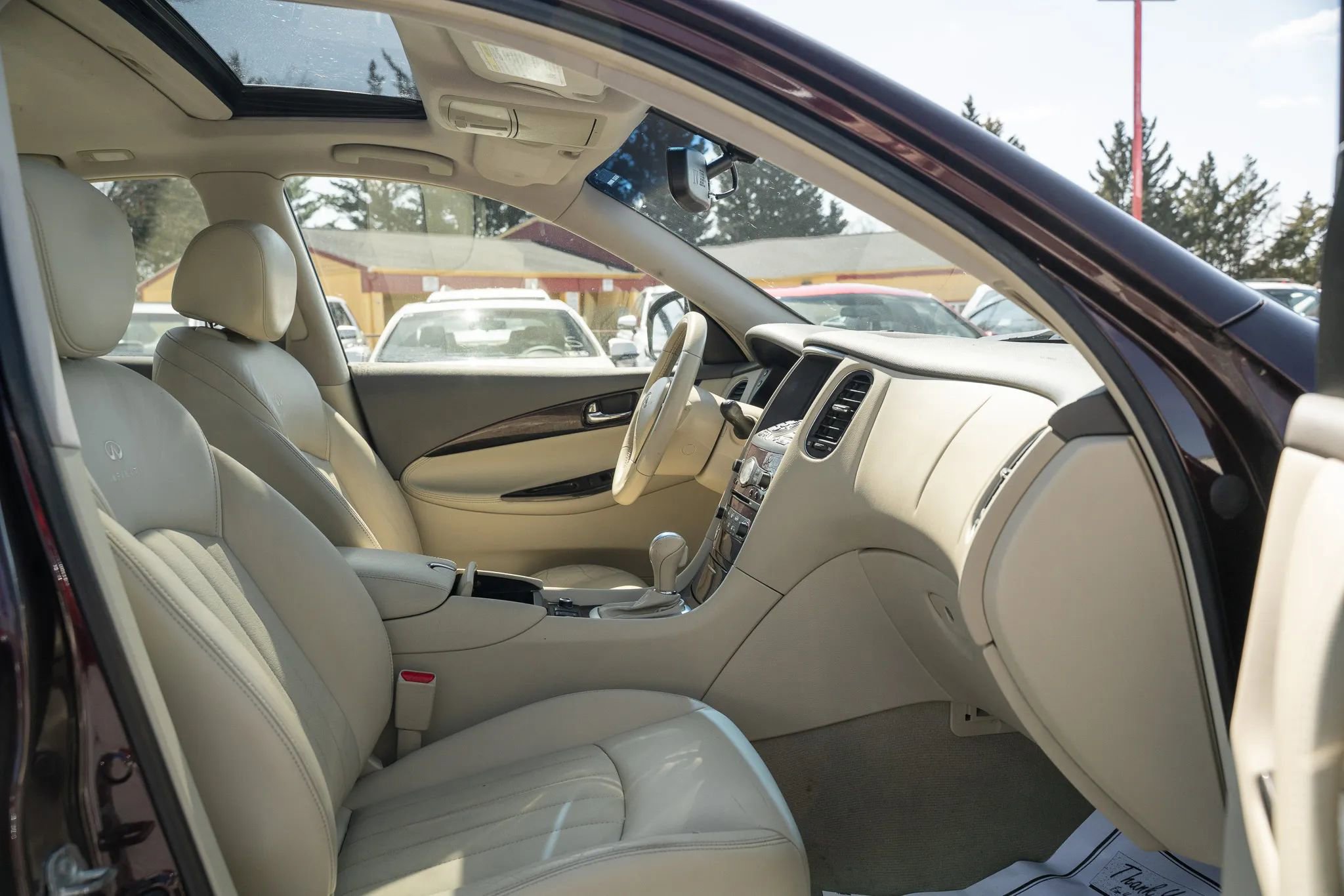 Used 2014 INFINITI QX50 Journey w/ Premium Package image 11