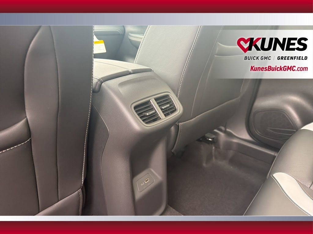 New 2026 Buick Envision Sport Touring image 36