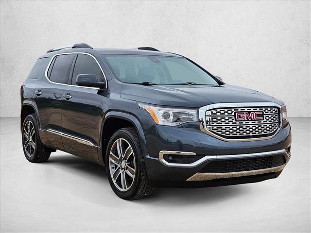 Used 2019 GMC Acadia Denali w/ Technology Package FWD image 3