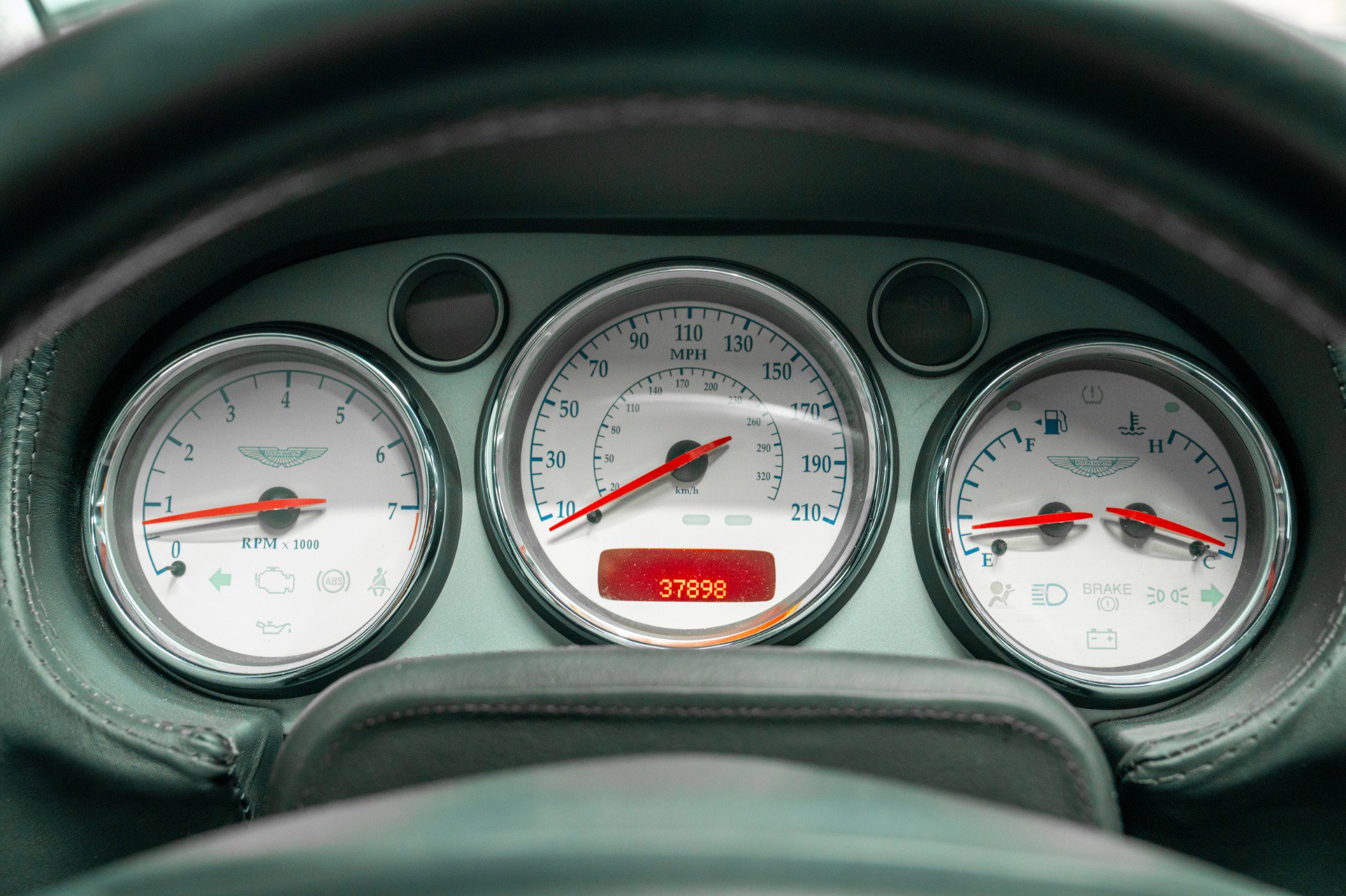 Used 2005 Aston Martin Vanquish S RWD image 26