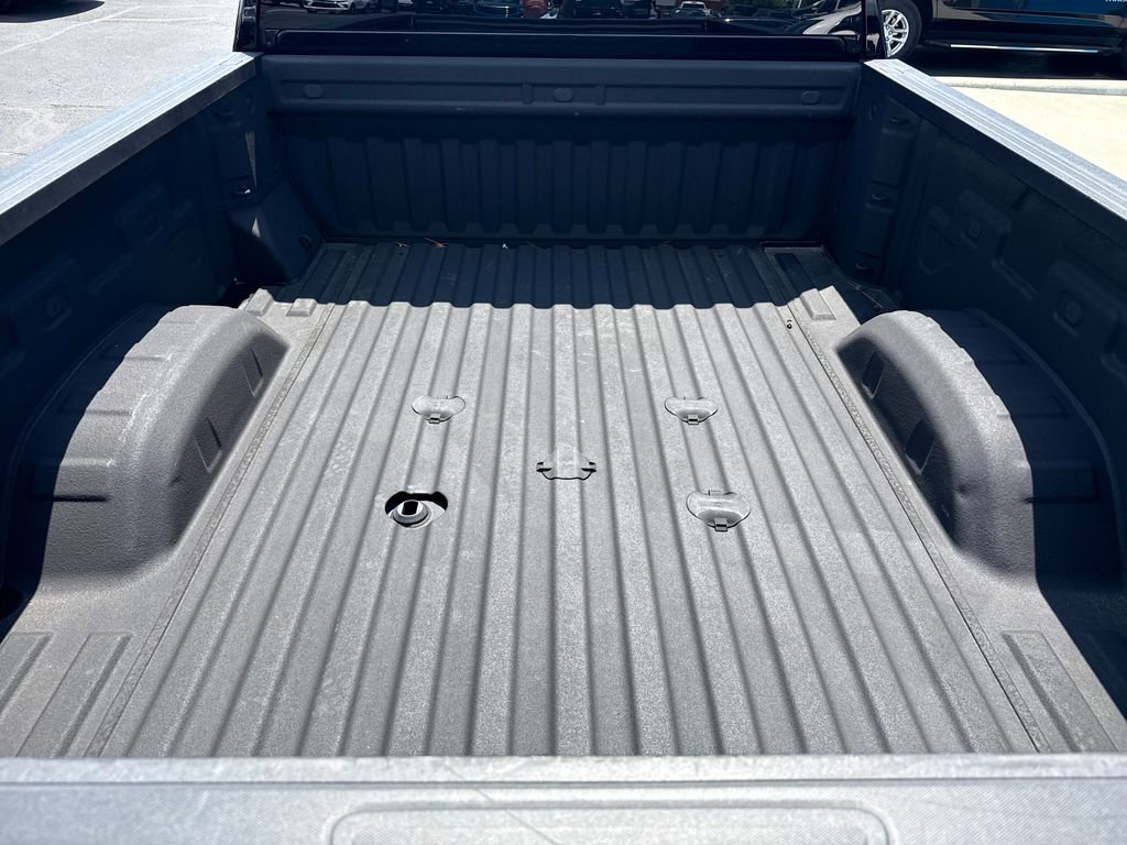 Used 2024 Chevrolet Silverado 2500 Custom w/ Custom Value Package AWD/4WD image 29