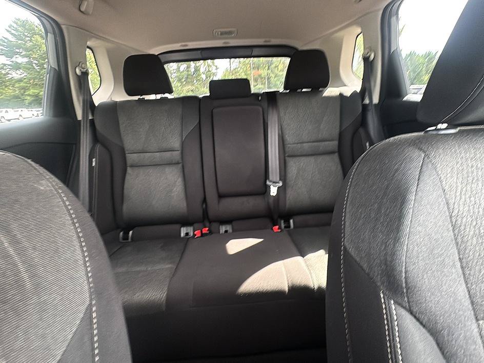 Certified 2025 Nissan Rogue SV AWD/4WD image 27