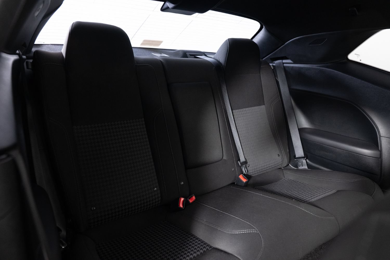 Used 2018 Dodge Challenger SXT RWD image 18