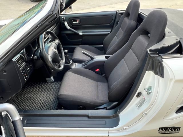 Used 2003 Toyota MR2 Spyder image 66