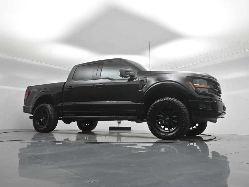 New 2026 Ford F150 XLT w/ Equipment Group 302A MID AWD/4WD image 3