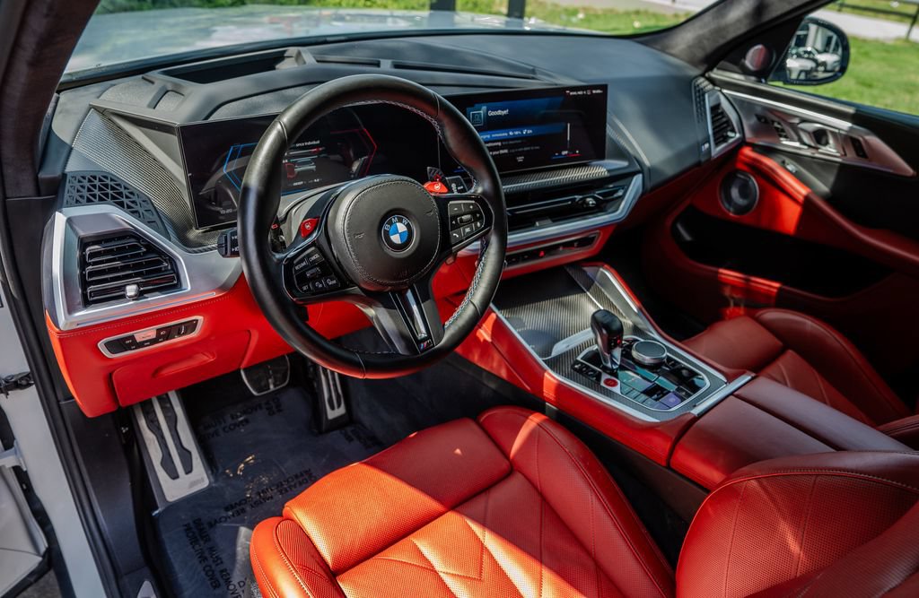 Used 2023 BMW XM AWD/4WD image 4