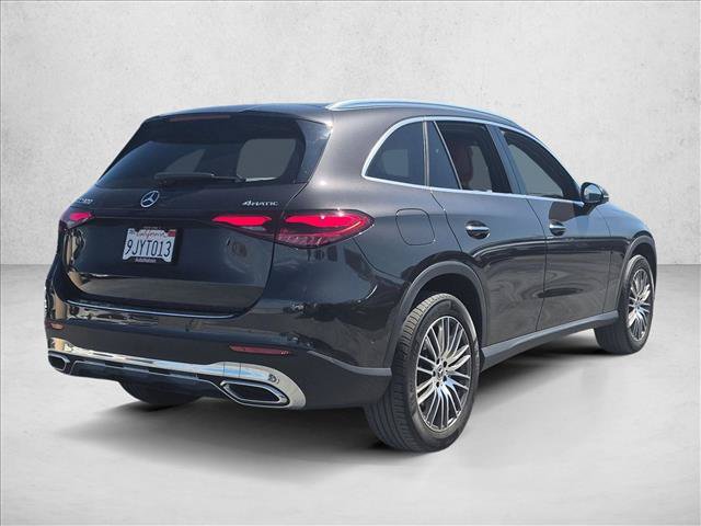 Used 2024 Mercedes-Benz GLC 300 4MATIC image 5