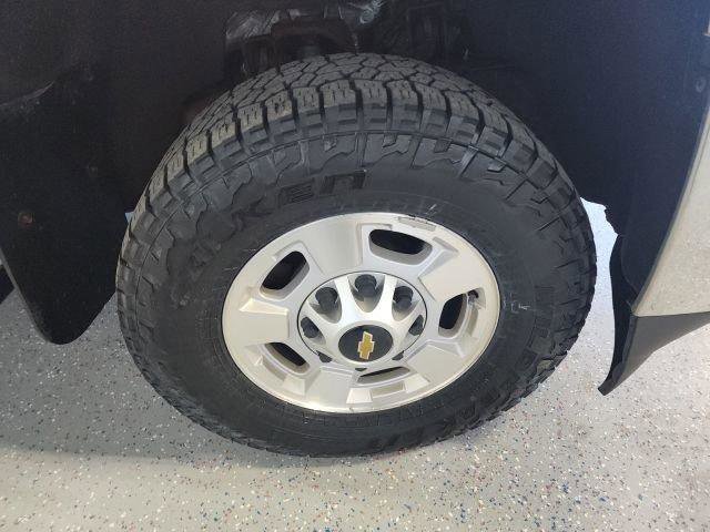 Used 2019 Chevrolet Silverado 2500 LT AWD/4WD image 17