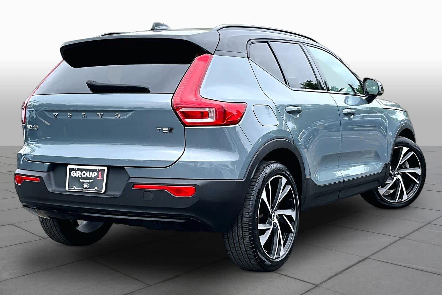 Used 2021 Volvo XC40 T5 R-Design AWD/4WD image 13
