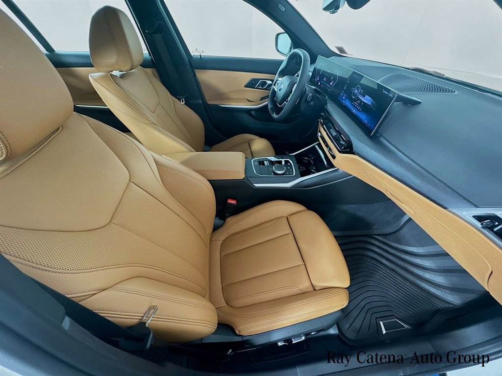 Used 2025 BMW 330i xDrive Sedan w/ Convenience Package image 29