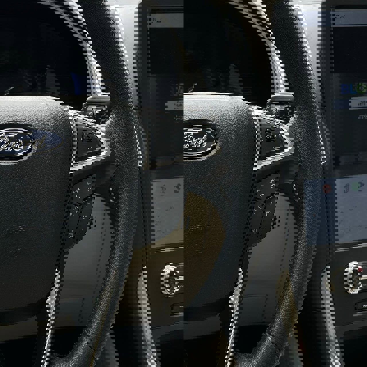 Used 2022 Ford Edge Titanium w/ Equipment Group 301A image 14