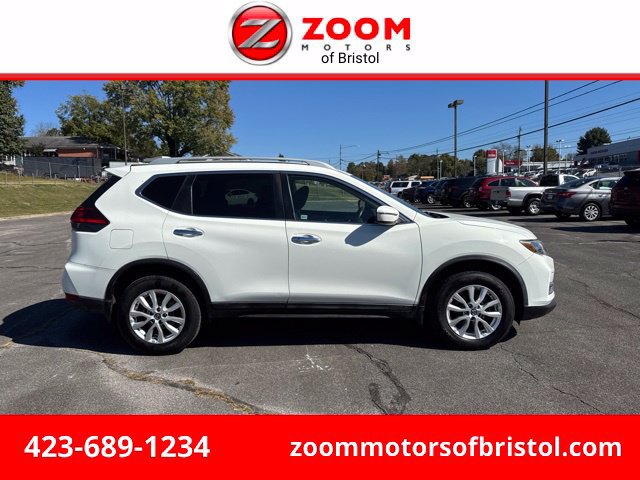 Used 2017 Nissan Rogue SV AWD/4WD image 1