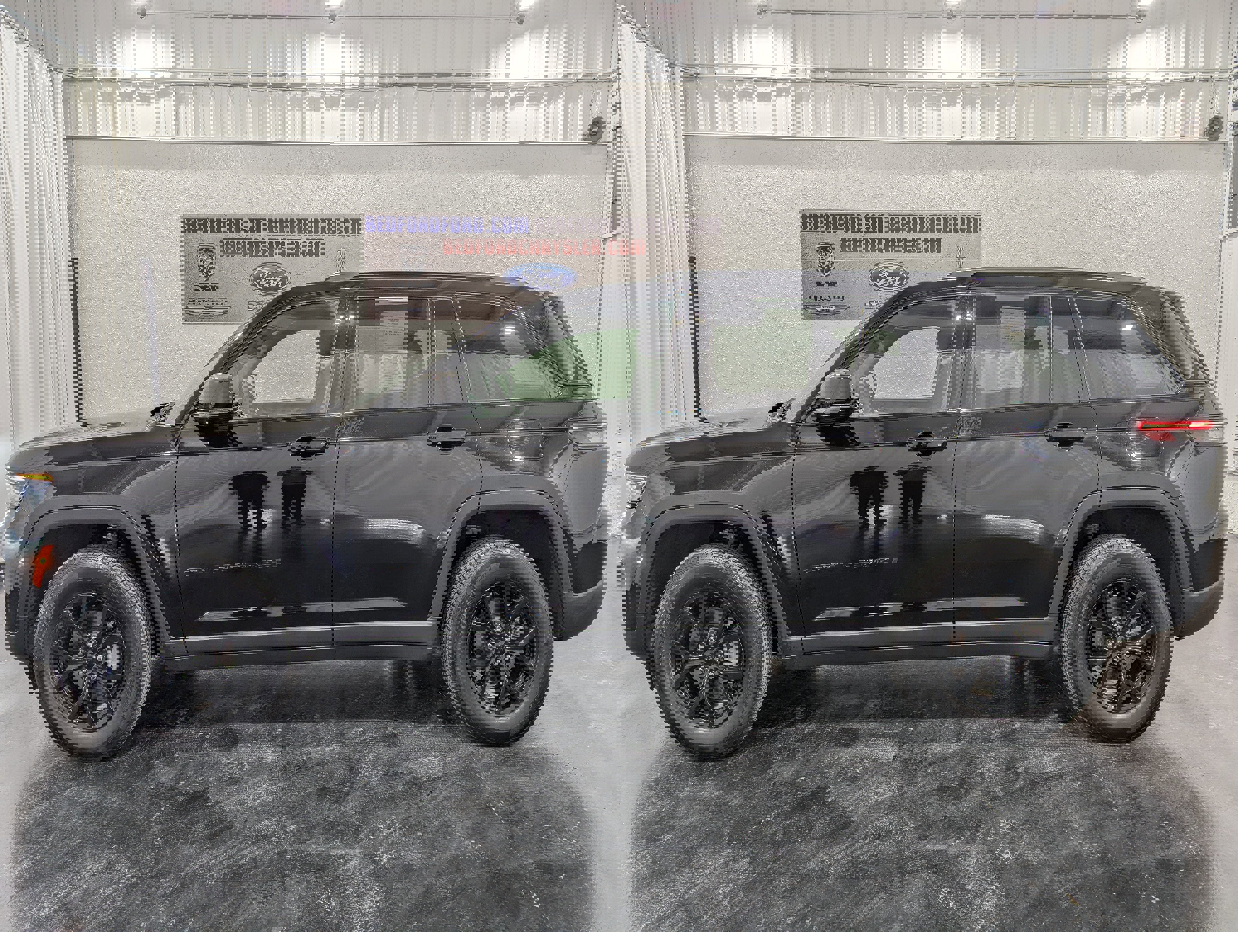 Used 2024 Jeep Grand Cherokee Altitude image 2