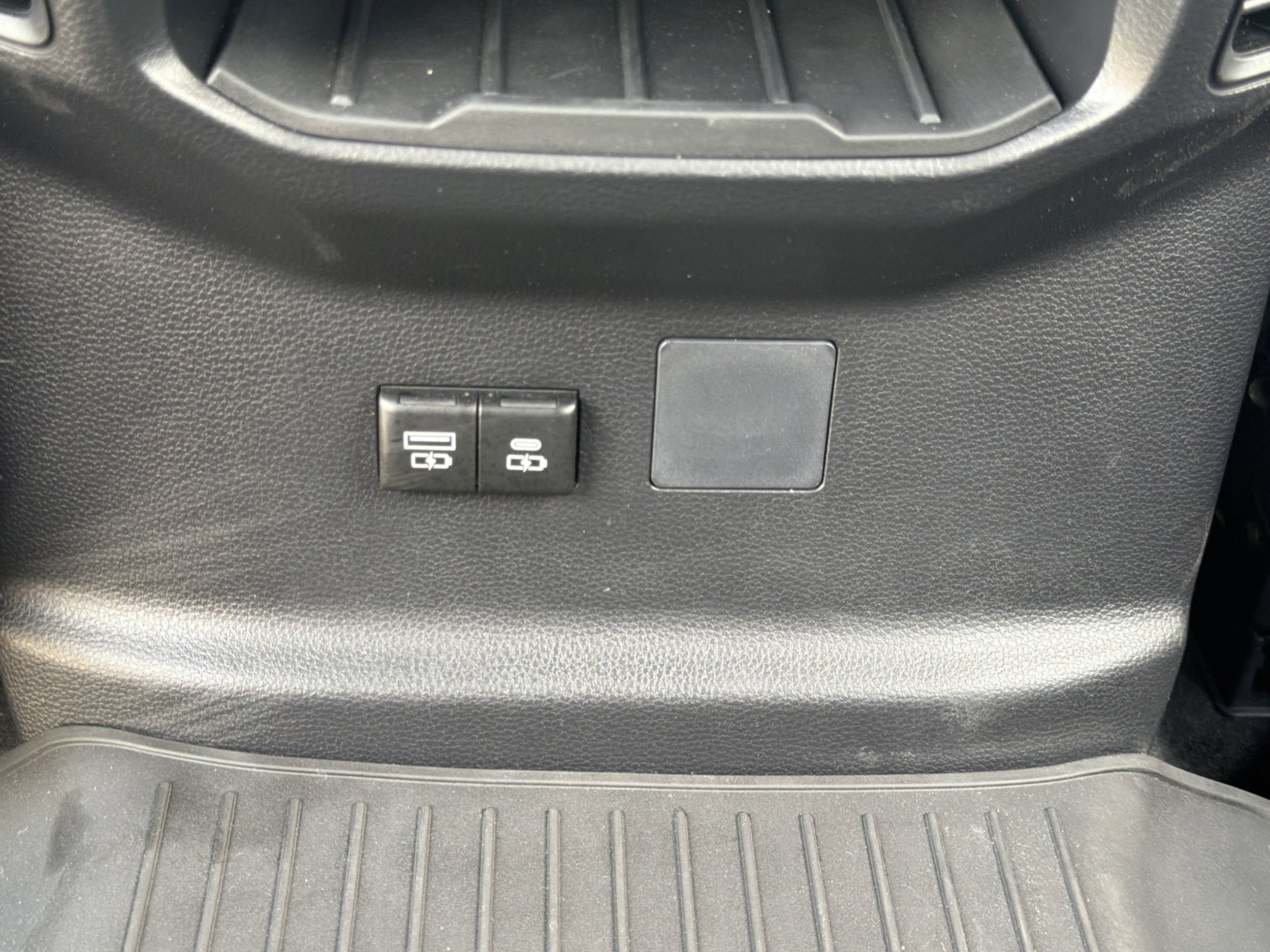Certified 2025 Toyota Tundra Limited AWD/4WD image 31
