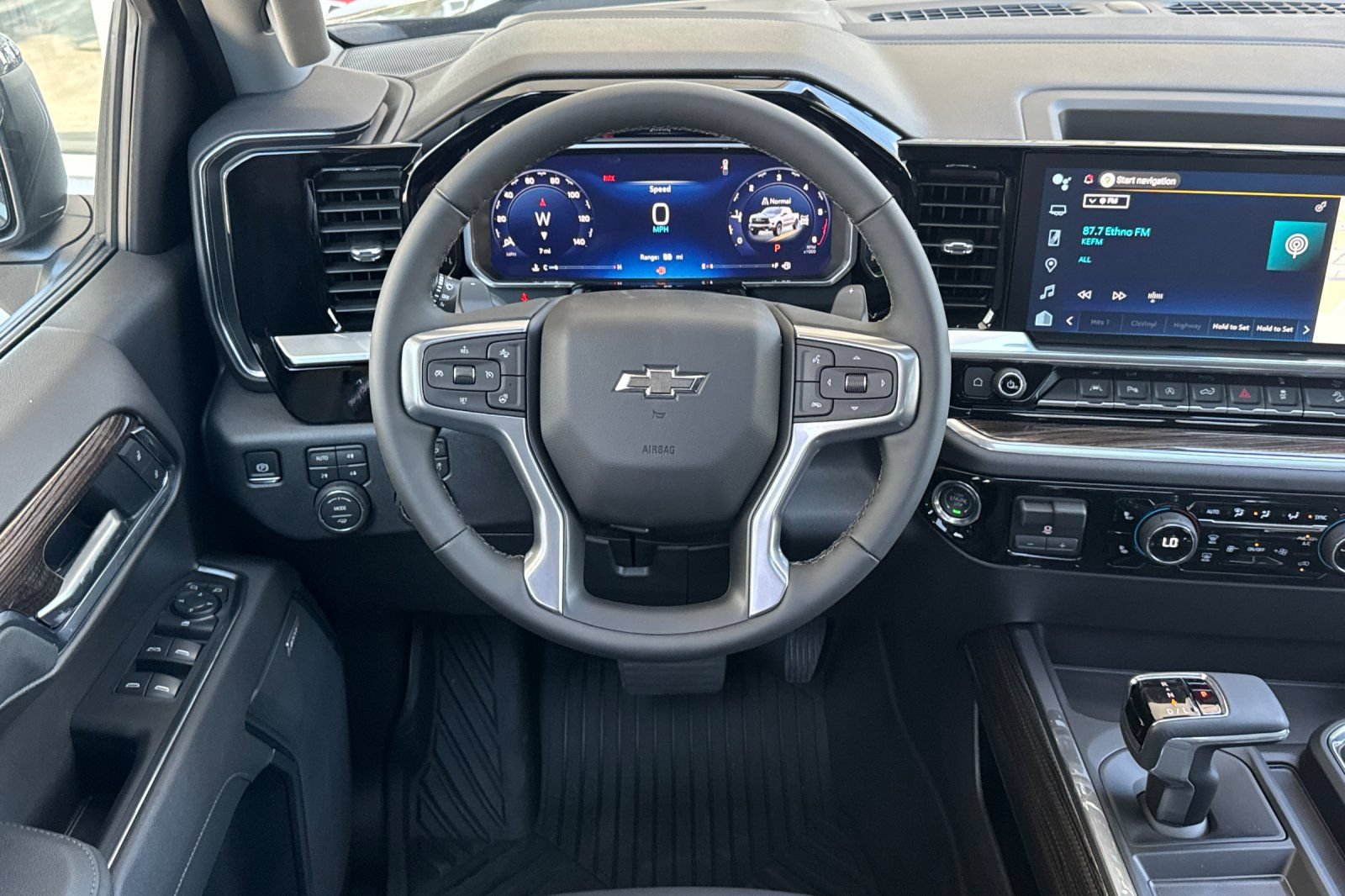 New 2026 Chevrolet Silverado 1500 LT Trail Boss w/ LT Trail Boss Premium Package AWD/4WD image 13