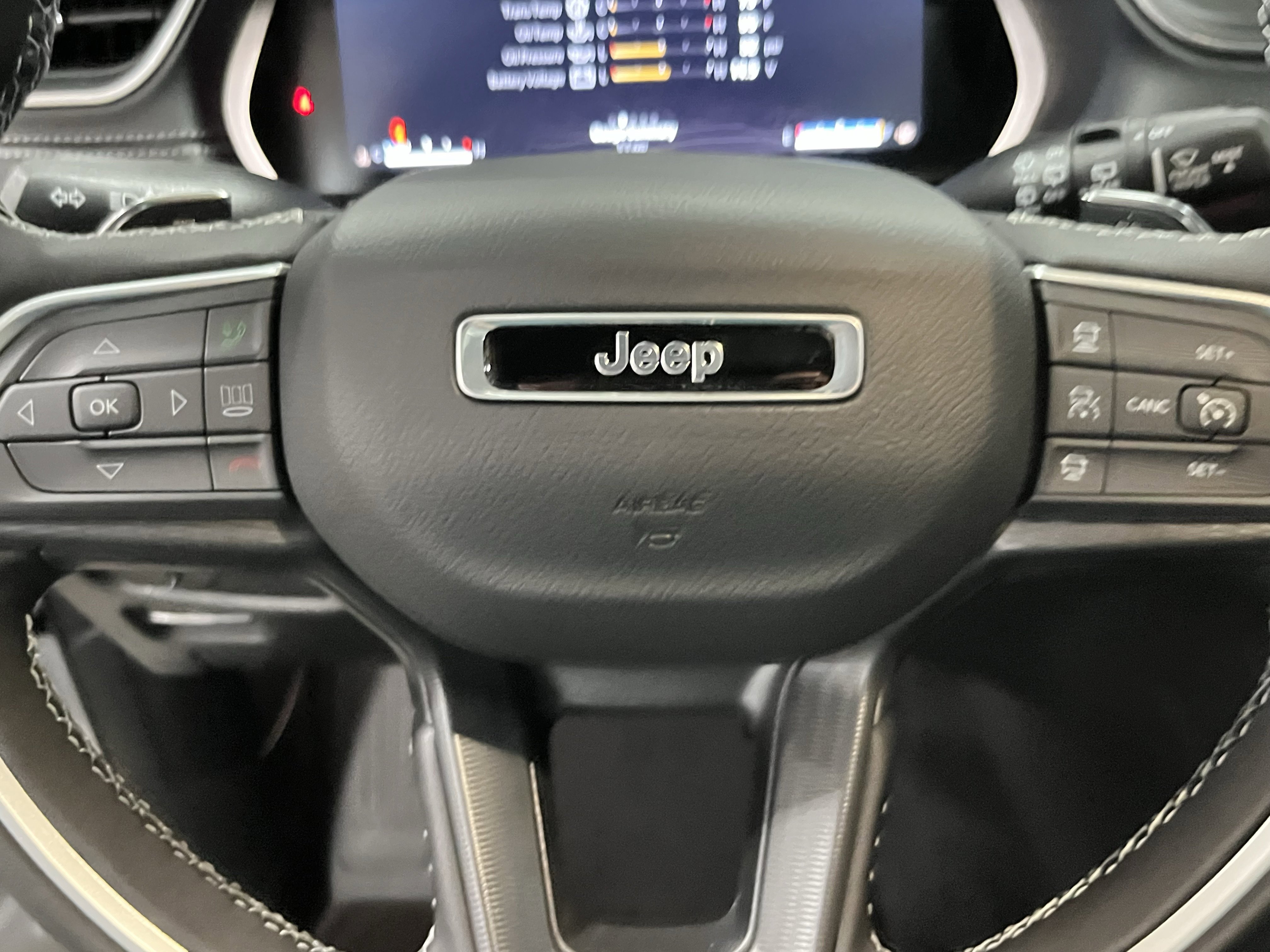 Certified 2025 Jeep Grand Cherokee Laredo X w/ Luxury Tech Group I image 20