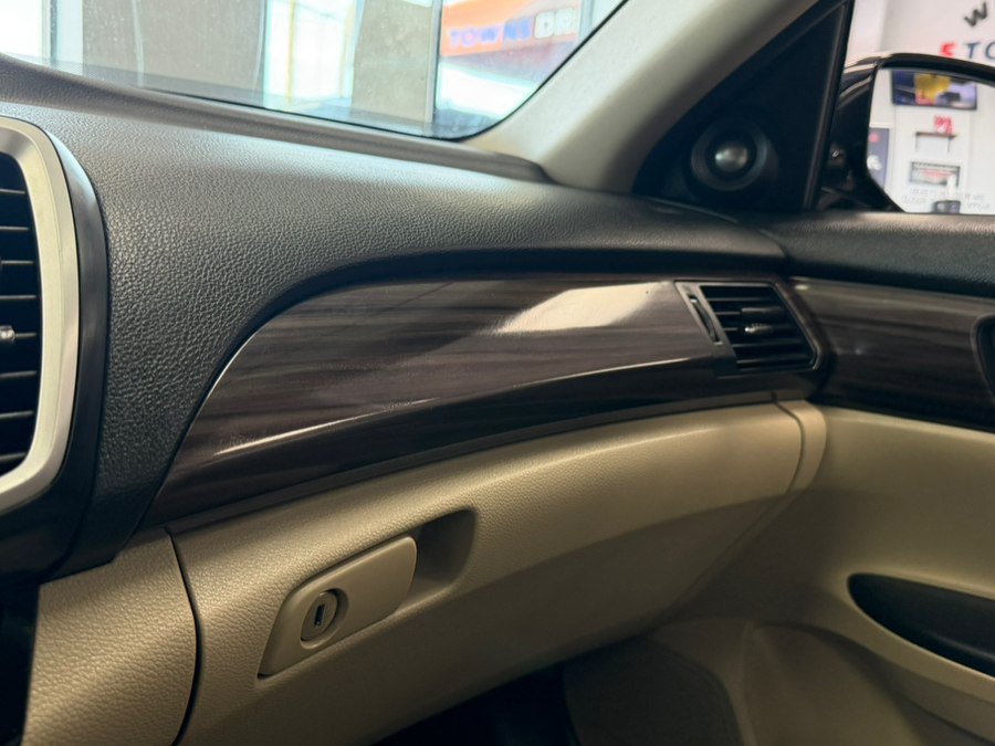 Used 2017 Honda Accord EX-L image 48