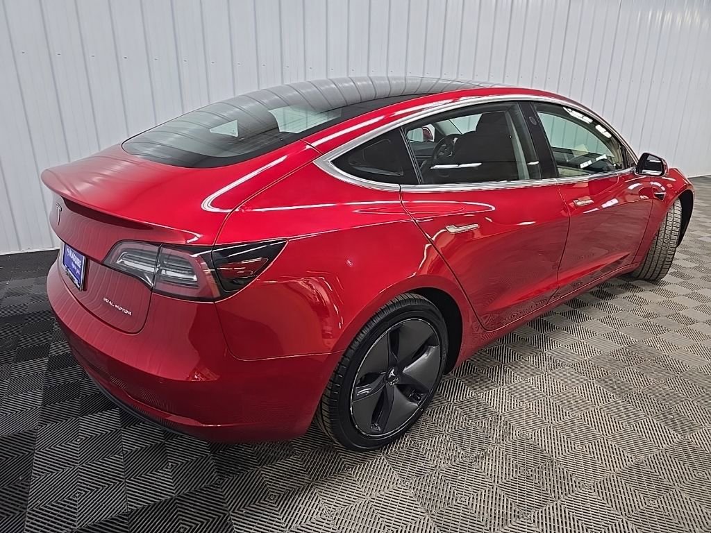 Used 2018 Tesla Model 3 Long Range image 9