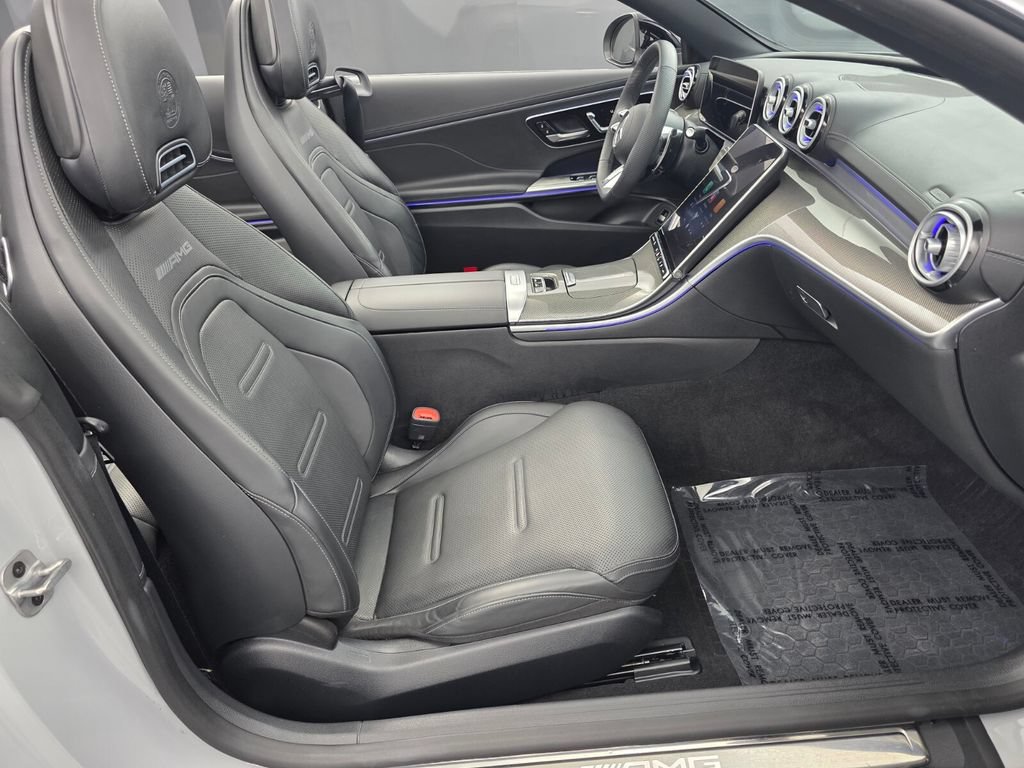 Used 2025 Mercedes-Benz CLE 53 AMG 4MATIC Cabriolet image 27