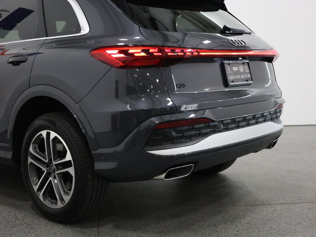 Used 2025 Audi Q5 Premium w/ 19" Wheel Package AWD/4WD image 10