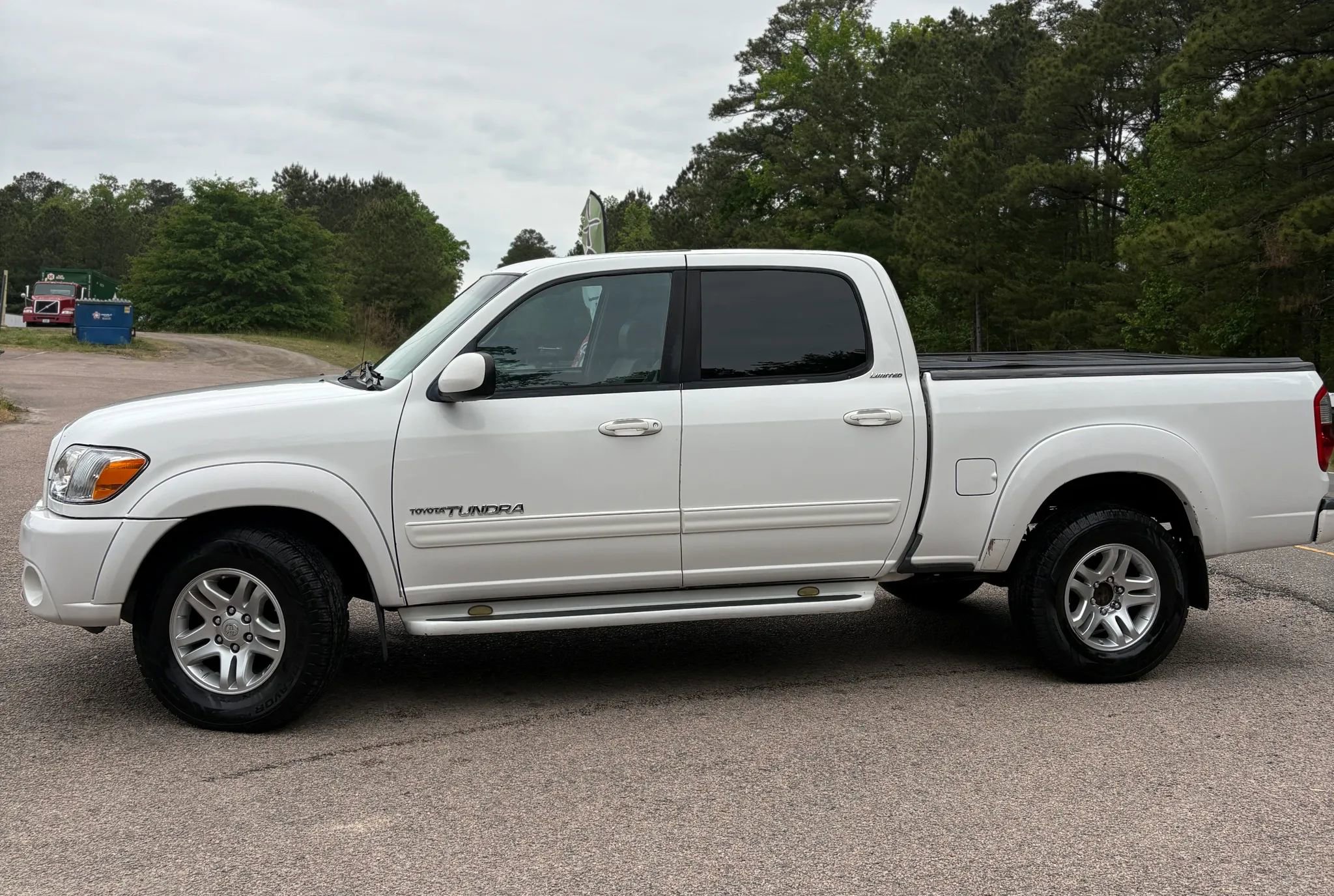 Used 2006 Toyota Tundra Limited RWD image 3
