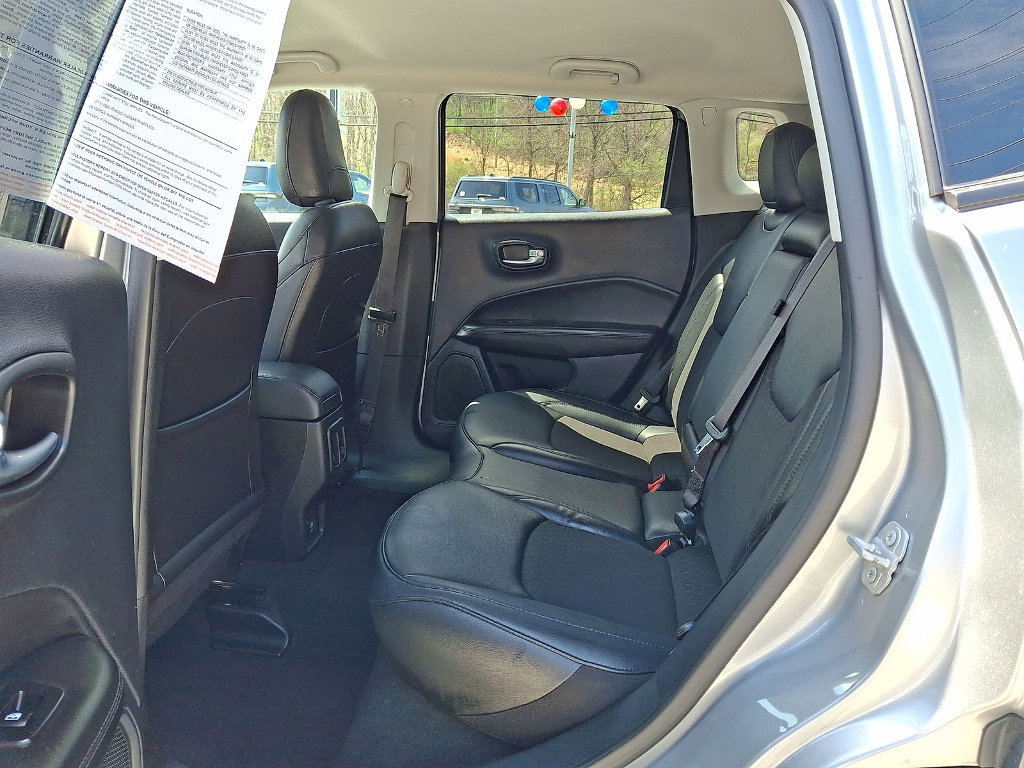 Certified 2020 Jeep Compass Latitude image 18