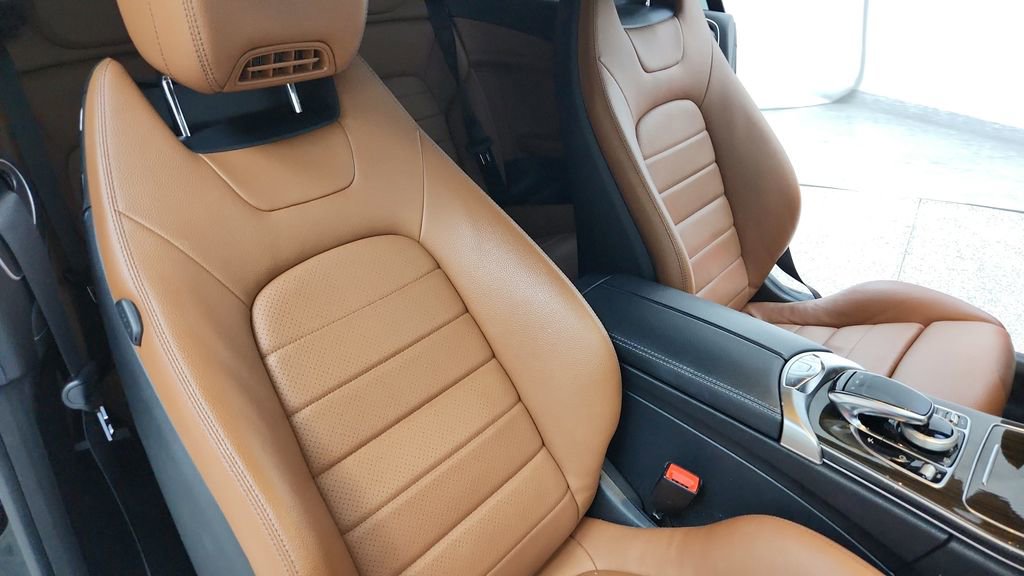 Used 2020 Mercedes-Benz C 300 Cabriolet image 31